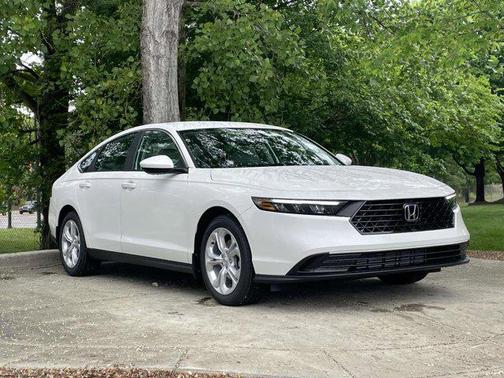 2025 Honda Accord LX 1.5T