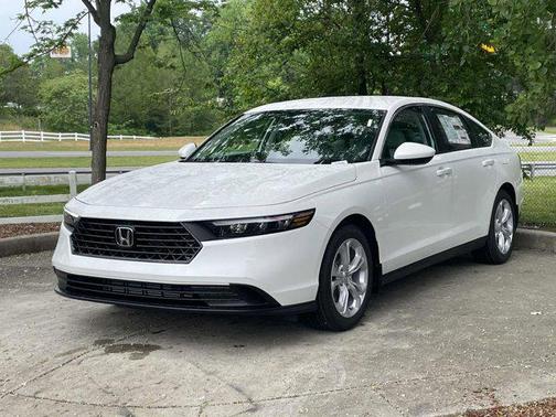 2025 Honda Accord LX 1.5T