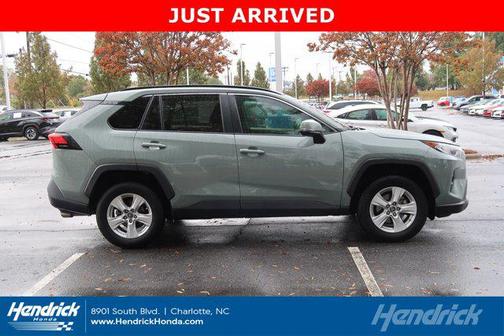 2020 Toyota RAV4 XLE