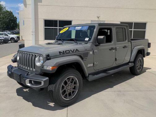 2022 Jeep Gladiator Overland