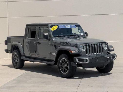 2022 Jeep Gladiator Overland