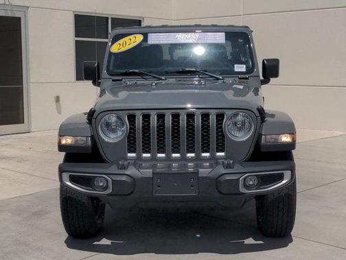 2022 Jeep Gladiator Overland