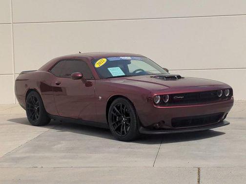 Octane Red Pearlcoat 2022 Dodge Challenger R/T Scat Pack