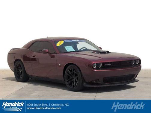 Octane Red Pearlcoat 2022 Dodge Challenger R/T Scat Pack