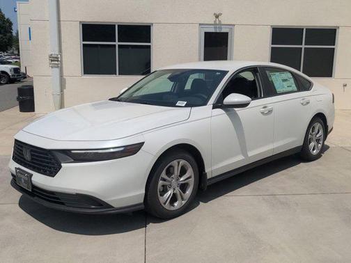 2025 Honda Accord LX 1.5T