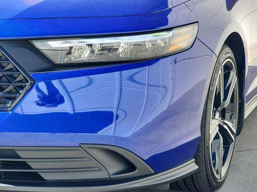 Still Night Pearl 2025 Honda Accord Hybrid Sport