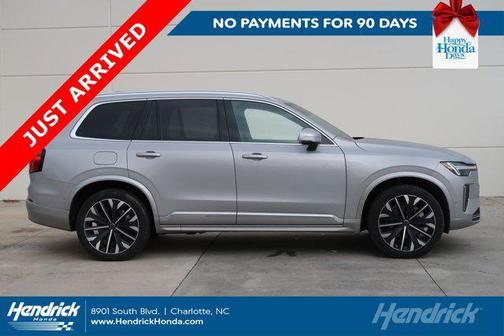 2025 Volvo XC90 B6 Plus 7-Seater