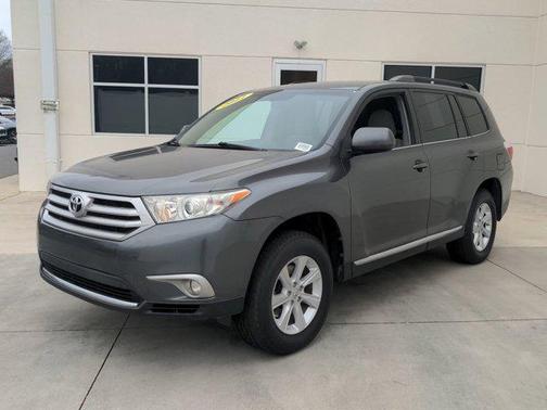 2011 Toyota Highlander SE