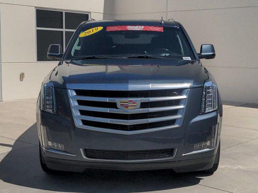 2019 Cadillac Escalade Luxury