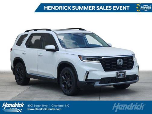 2025 Honda Pilot Touring 8-Passenger