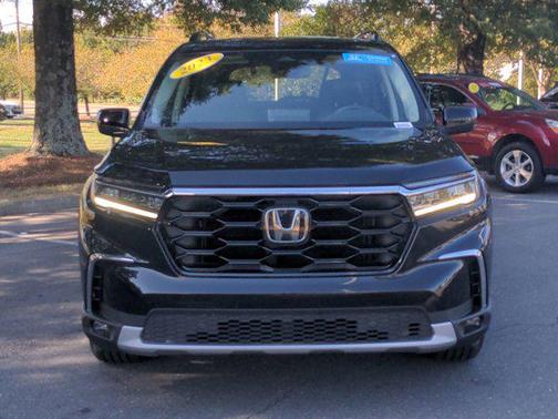 2023 Honda Pilot Touring 8-Passenger