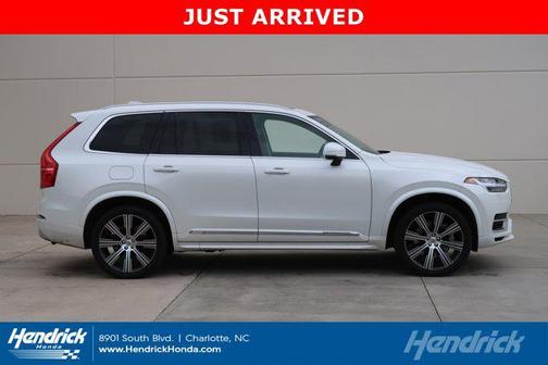 2022 Volvo XC90 Recharge Plug-In Hybrid T8 Inscription Expression 6 Passenger