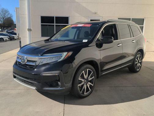 2020 Honda Pilot Touring 8-Passenger