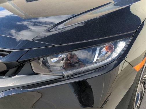 Photo 5 of 47 of 2020 Honda Civic LX