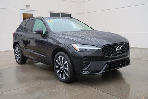 2025 Volvo XC60 B5 Plus