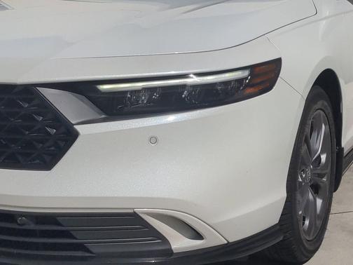 Platinum White Pearl 2023 Honda Accord Hybrid EX-L