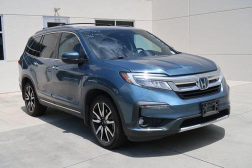 2022 Honda Pilot Touring 8-Passenger