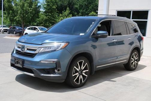 2022 Honda Pilot Touring 8-Passenger