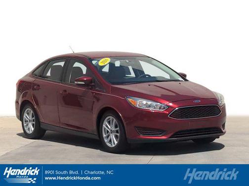 Ruby Red Metallic Tinted Clearcoat 2016 Ford Focus SE