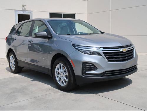 Sterling Gray Metallic 2023 Chevrolet Equinox LS