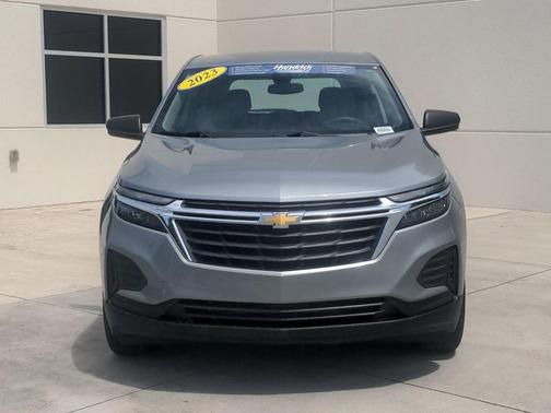 Sterling Gray Metallic 2023 Chevrolet Equinox LS