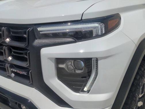 2024 GMC Canyon AT4X