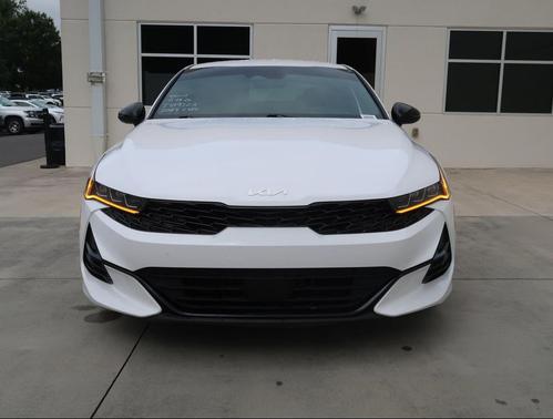 Glacial White Pearl 2024 Kia K5 GT-Line