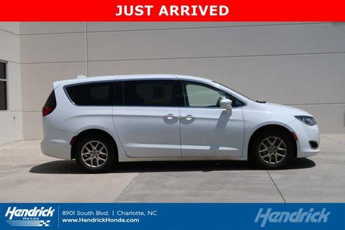 2020 Chrysler Pacifica Touring