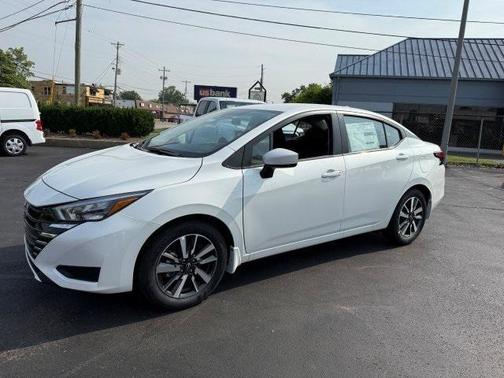 2025 Nissan Versa 1.6 SV