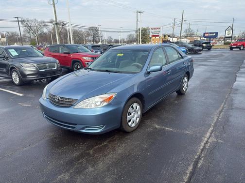 2004 Toyota Camry LE