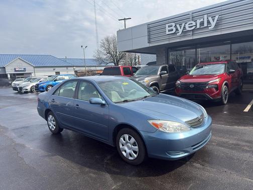 2004 Toyota Camry LE