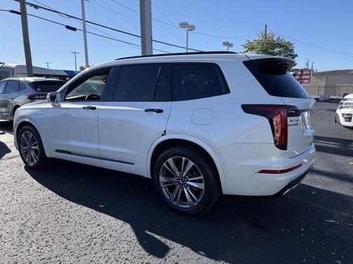 2020 Cadillac XT6 Premium Luxury FWD