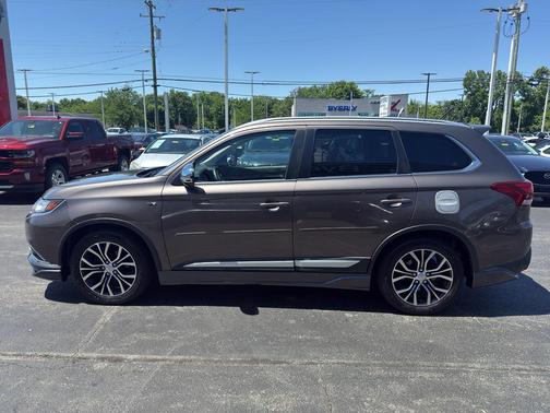 Quartz Brown Metallic 2016 Mitsubishi Outlander GT