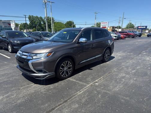Quartz Brown Metallic 2016 Mitsubishi Outlander GT