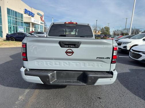 2024 Nissan Frontier PRO-4X