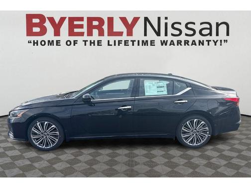 2025 Nissan Altima SL FWD