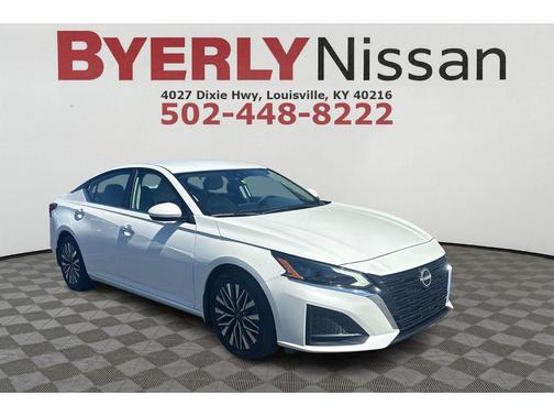 Pearl White Tricoat 2023 Nissan Altima 2.5 SV