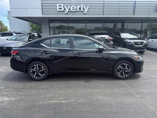 Super Black 2025 Nissan Sentra SV