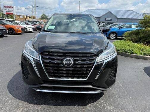 2025 Nissan Kicks S