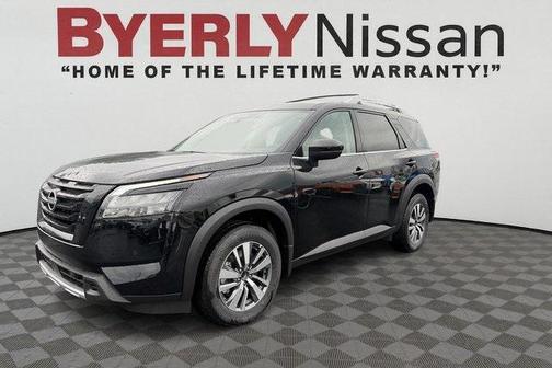 2025 Nissan Pathfinder SL 4WD