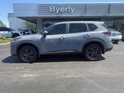 Boulder Gray Pearl 2026 Nissan Rogue SV
