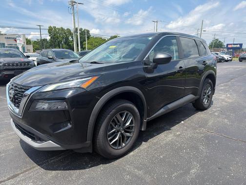 Super Black 2022 Nissan Rogue S