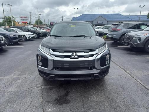 Labrador Black Pearl 2024 Mitsubishi Outlander Sport SE