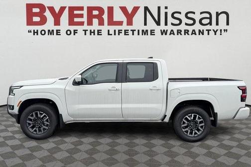 2025 Nissan Frontier SL