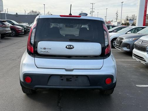 2018 Kia Soul Base