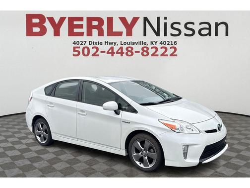 Blizzard Pearl 2013 Toyota Prius Three SE