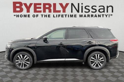 2025 Nissan Pathfinder Platinum 4WD