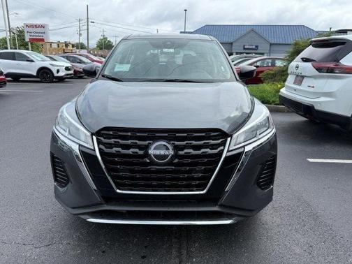 2025 Nissan Kicks S