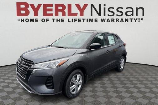 2025 Nissan Kicks S