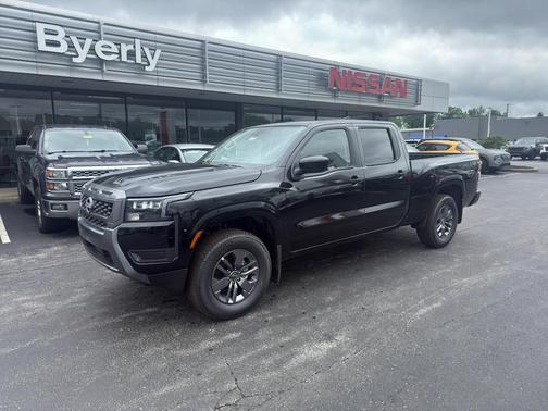 Super Black 2026 Nissan Frontier SV
